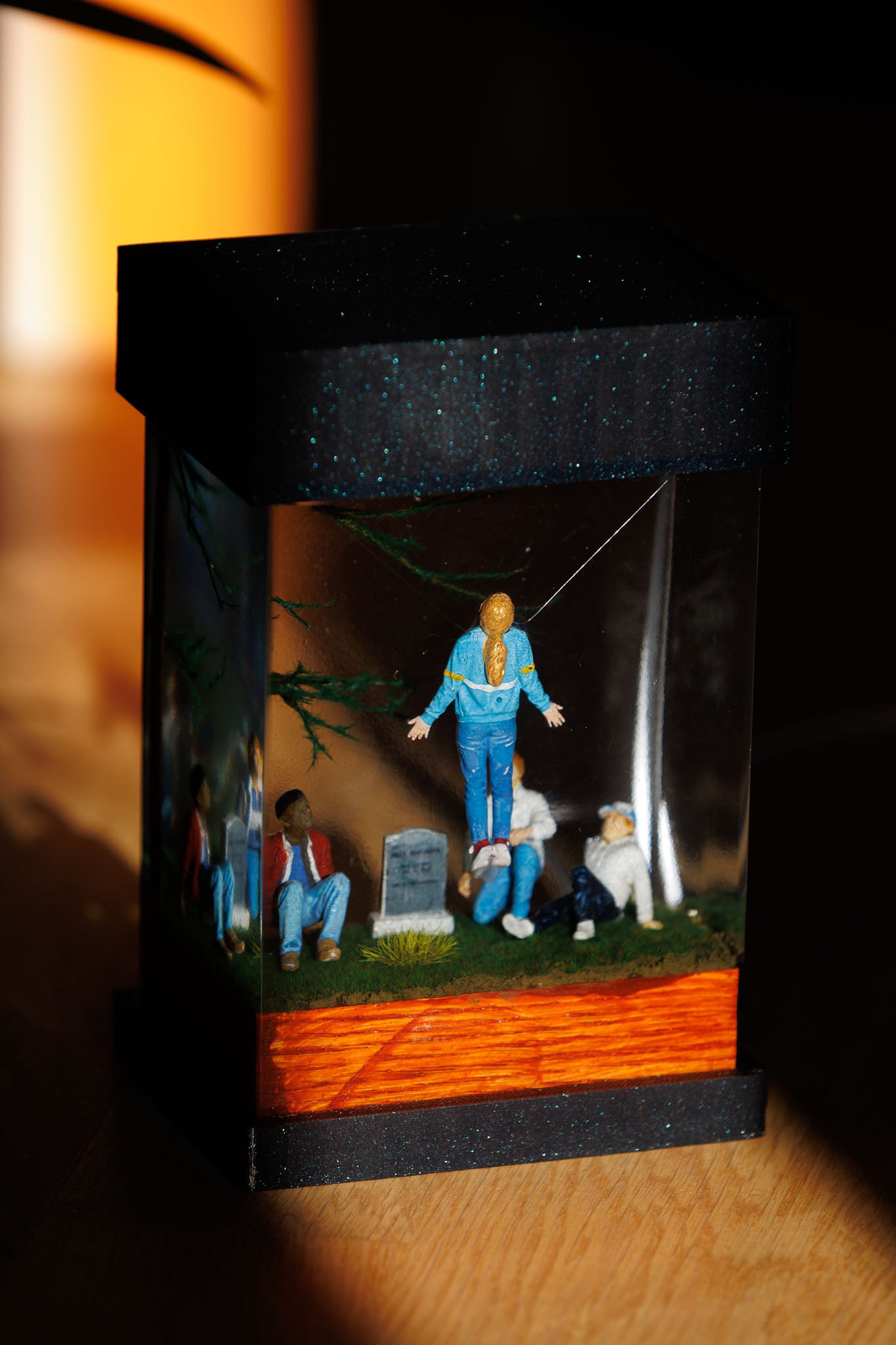 Miniature diorama Stranger things, Max Mayfield, with people around a grave in a glass epoxy lamp on a dark background,  gift for stranger things fans
